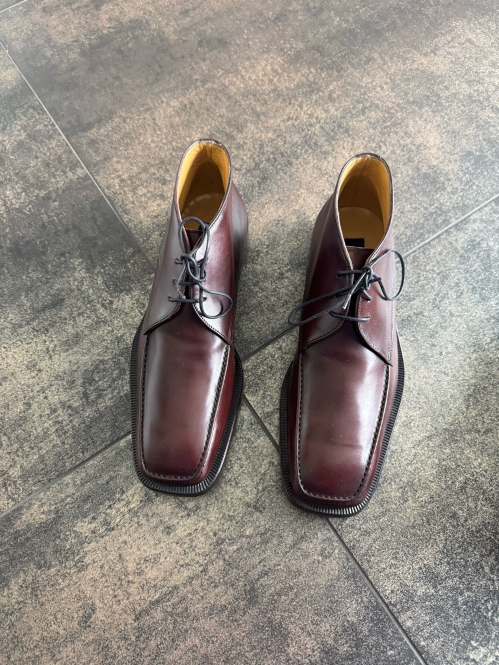 Tombolini Men's Burgundy Leather Chukka Boots. Dress shoes. size 41/US 8.5